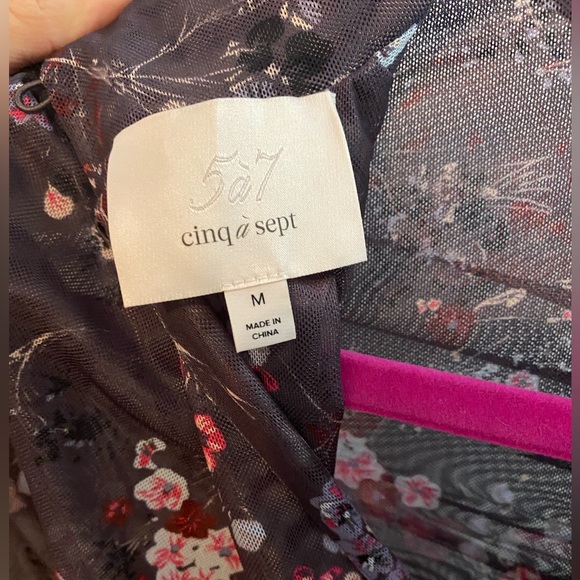 Cinq a Sept Mesh Blouse - Different print then model is wearing - Picture 5 of 7